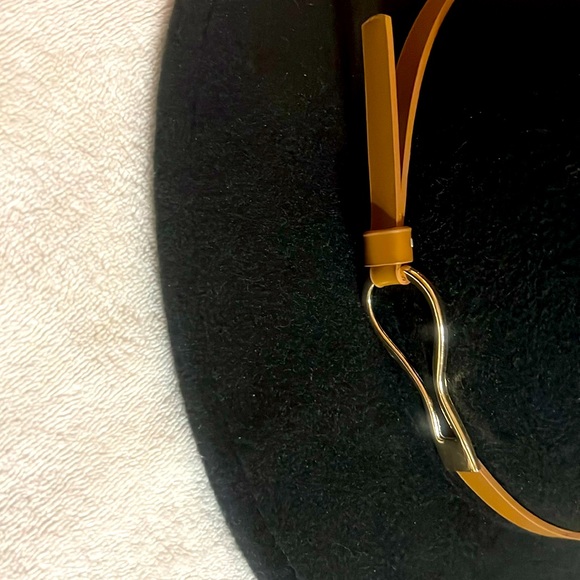 Black Woman Hat.🖤 - Picture 4 of 5